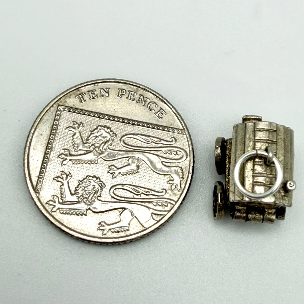 Vintage Sterling Silver Travellers Caravan Charm