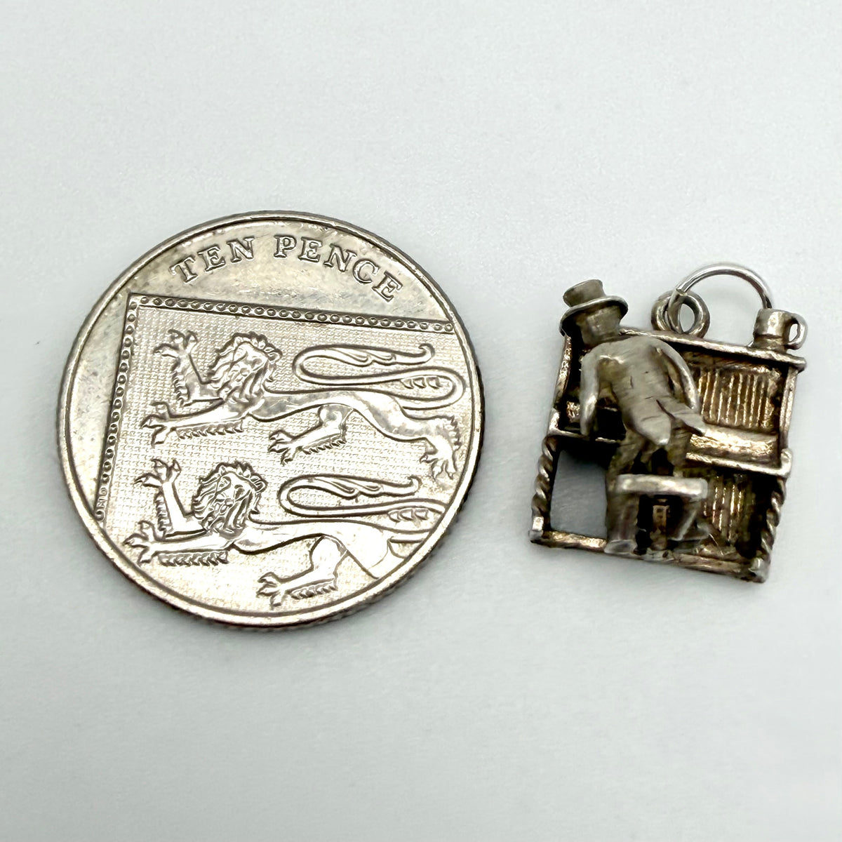 Vintage Sterling Silver Pianist Charm