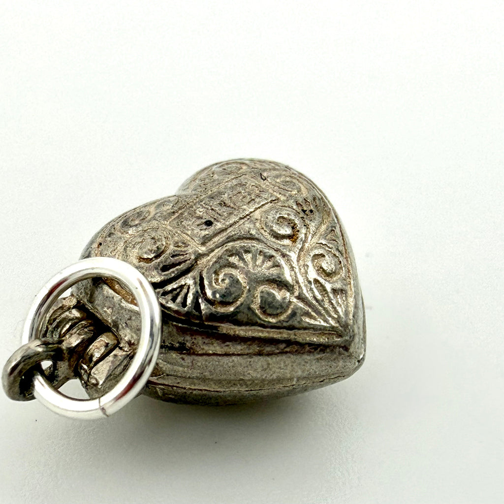 Vintage Sterling Silver couple in an opening heart Charm