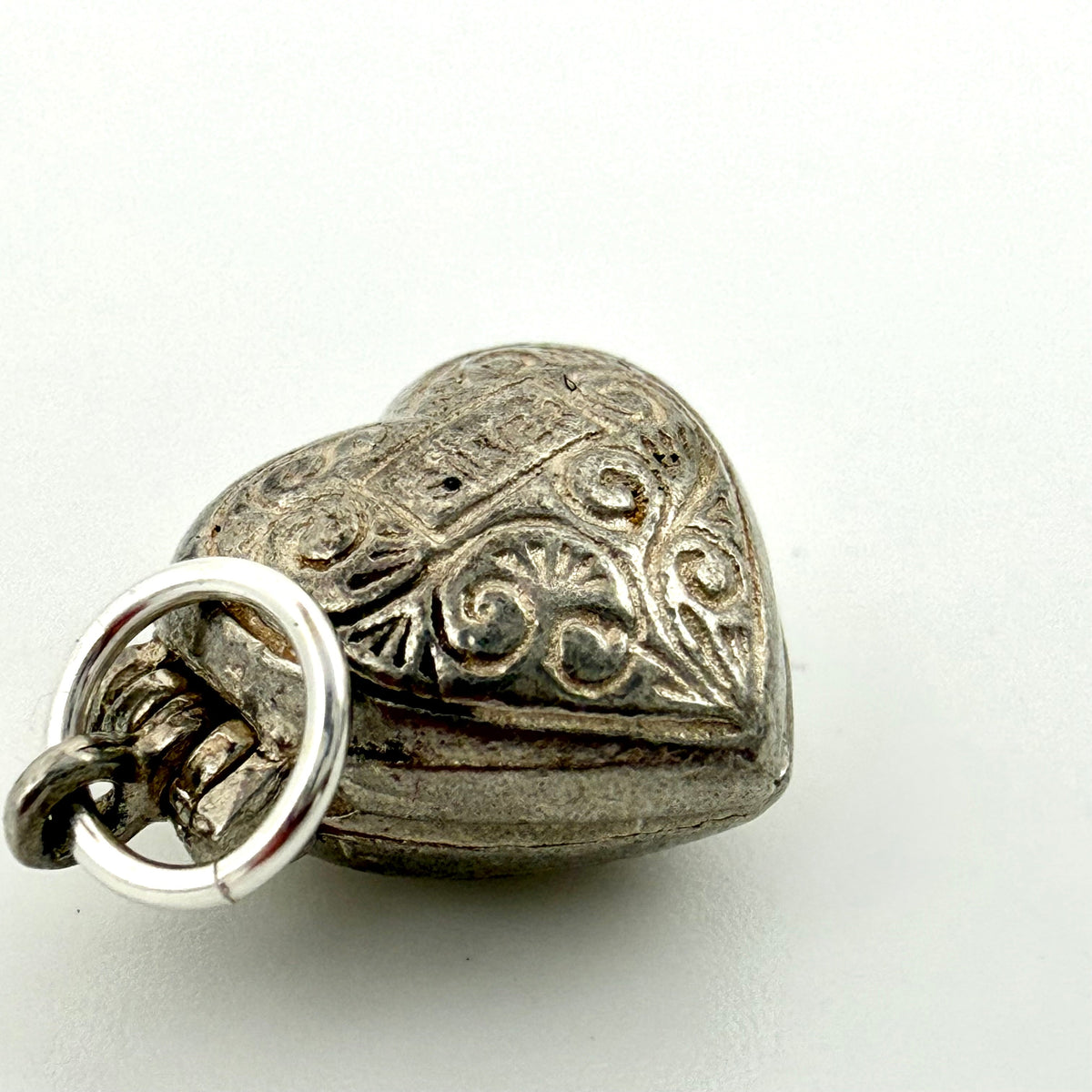 Vintage Sterling Silver couple in an opening heart Charm