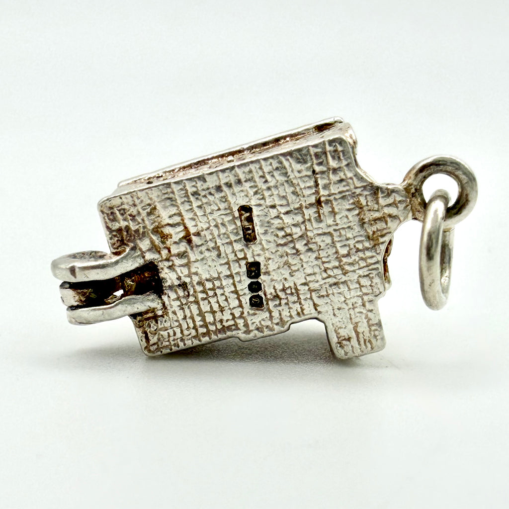 Vintage 925 Sterling Silver Opening Pub Charm - Pats Silver