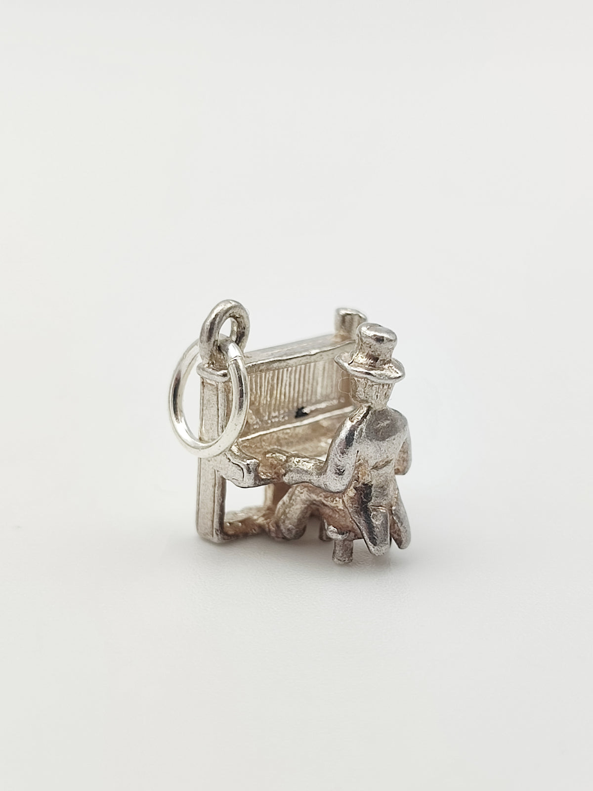Vintage 925 Sterling Silver Articulated Pianist Charm CA16-47
