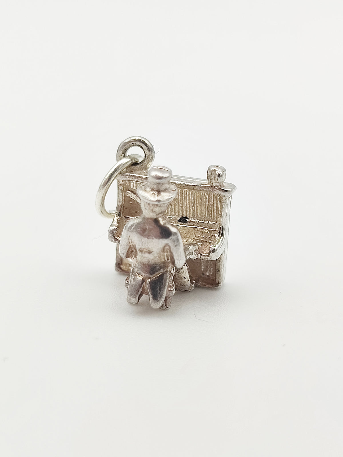 Vintage 925 Sterling Silver Articulated Pianist Charm CA16-47