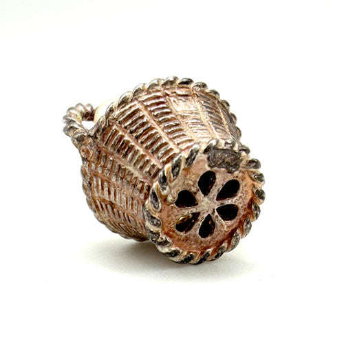 Vintage 925 Sterling Silver Basket of Pearls Charm CA27-51