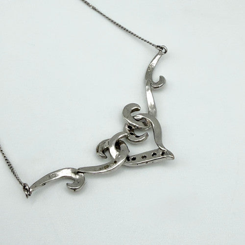 Vintage 9ct White Gold Heart Necklace PG70