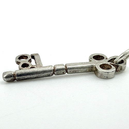 Vintage 925 Sterling Silver 18 Skeleton Key Charm CA26-1