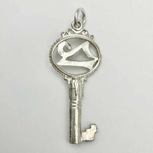 Vintage 925 Sterling Silver 21 Key Charm CA24-76