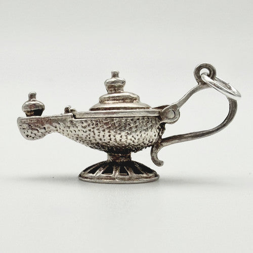 Vintage 925 Sterling Silver Aladdin's Lamp Charm CA21-5