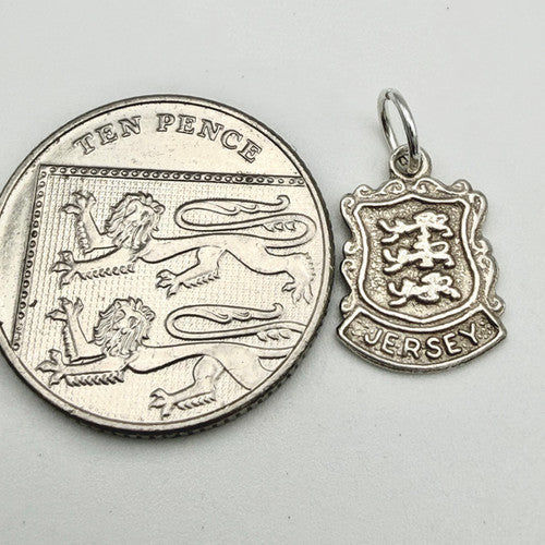 Vintage 925 Sterling Silver Jersey Charm CA21-22