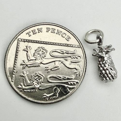 Vintage 925 Sterling Silver Pineapple Charm CA22-62