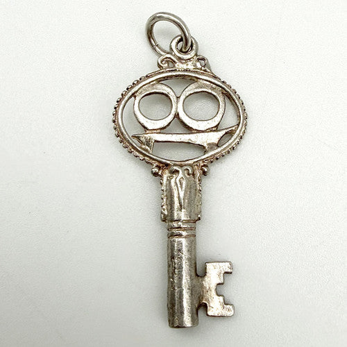 Vintage 925 Sterling Silver 18 Key Charm CA26-20