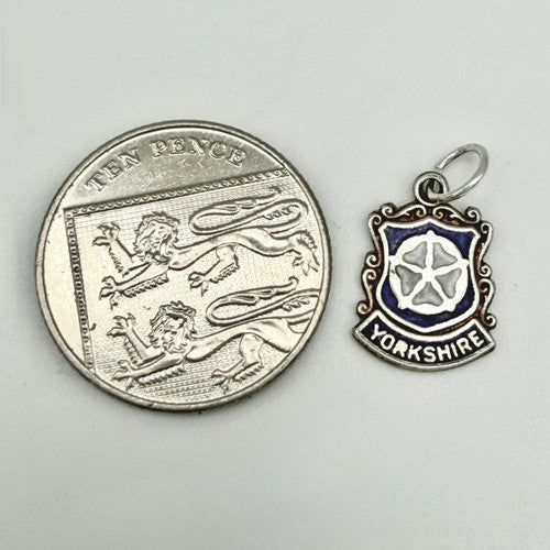 Vintage 925 Sterling Silver Yorkshire Travel Charm CA25-44