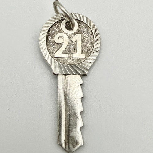 Vintage 925 Sterling Silver 21 Key Charm CA24-72