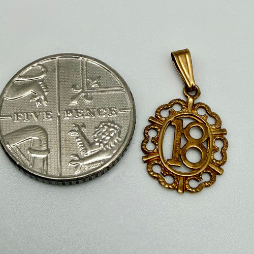 Vintage 9ct Yellow Gold 18 Pendant PG49