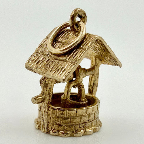 Vintage 9ct Yellow Gold Articulated Wishing Well Charm PG12