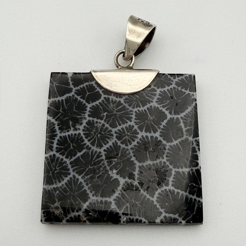 Vintage 925 Sterling Silver Fossilised Coral Pendant PAT132