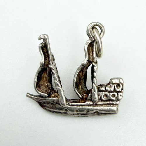 Vintage 925 Sterling Silver Pirate Ship Charm CA28-9