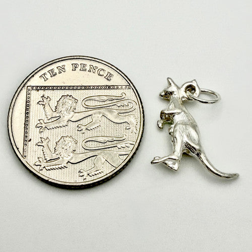 Vintage 925 Sterling Silver Kangaroo Charm CA20-42