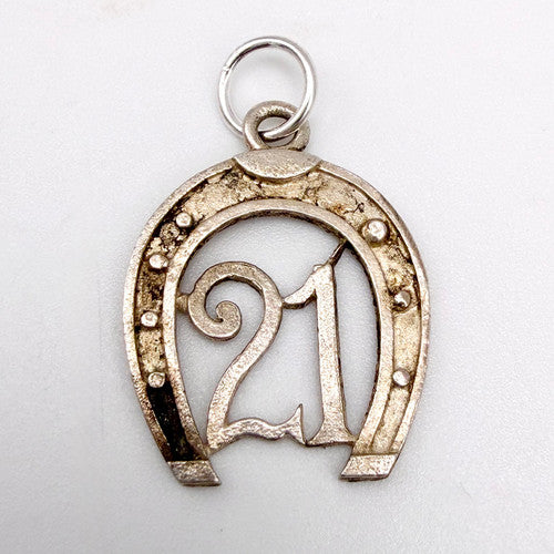 Vintage 925 Sterling Silver Lucky 21 Horseshoe Charm CA29-18