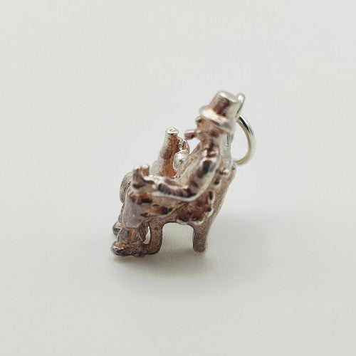 Vintage 925 Sterling Silver Drunk Man on Bench Charm CA19-27