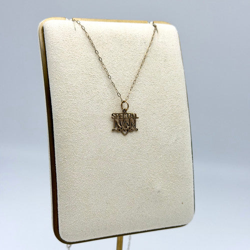 Vintage 9ct Yellow Gold Special Nan Necklace PG81