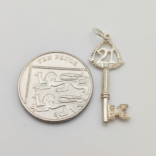 Vintage 925 Sterling Silver 21 Key Charm CA19-4