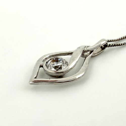 Vintage 9ct White Gold CZ Necklace PG90