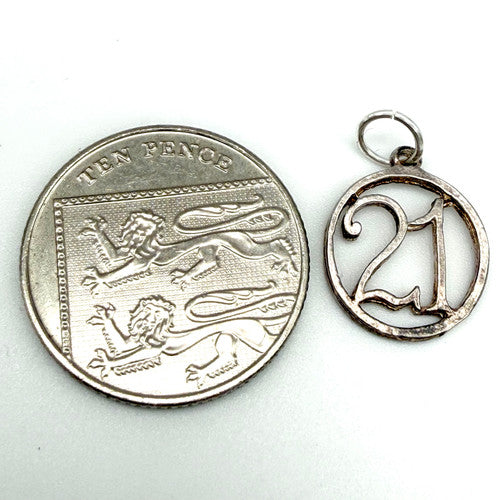 Vintage 925 Sterling Silver Number 21 Charm CA27-2