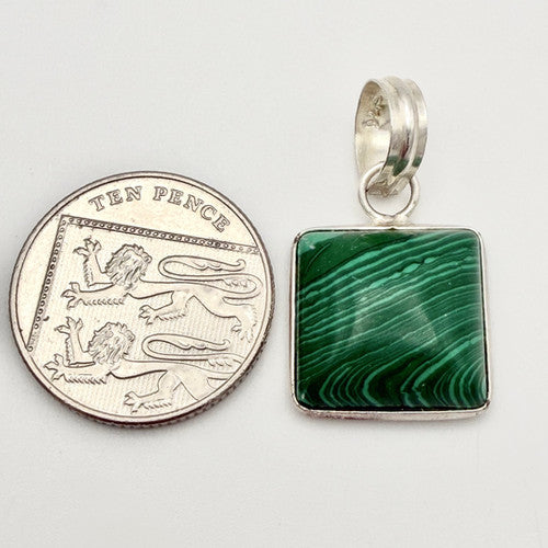 Vintage 925 Sterling Silver Malachite Pendant PAT112