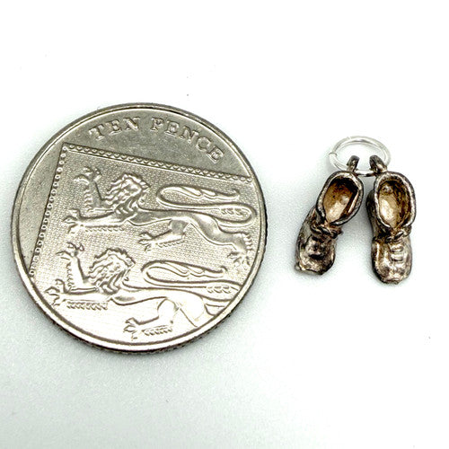 Vintage 925 Sterling Silver Baby Shoes Charm CA27-29
