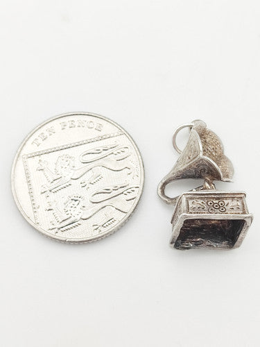 Vintage 925 Sterling Silver Gramophone Charm CA16-15