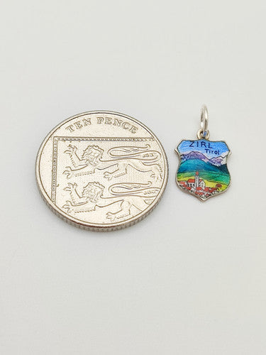 Vintage 800 Silver Zirl Travel Charm CA15-109