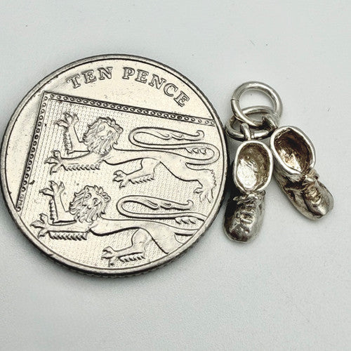 Vintage 925 Sterling Silver Baby Shoe Charm CA22-64