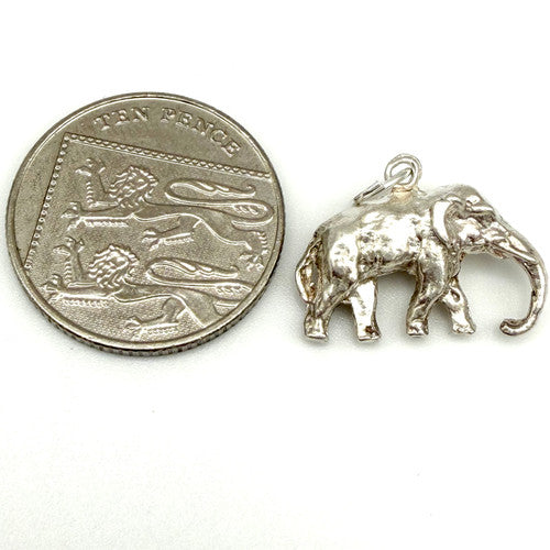 Vintage 925 Sterling Silver Elephant Charm CA27-34