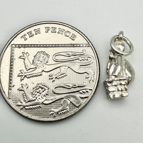 Vintage 925 Sterling Silver Santa Charm CA22-60
