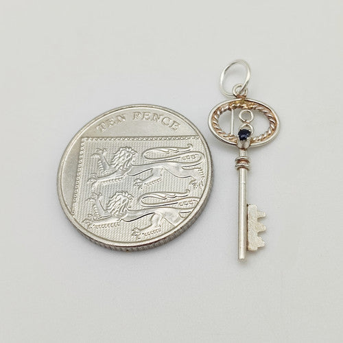 Vintage 925 Sterling Silver 18 Key Charm CA18-97