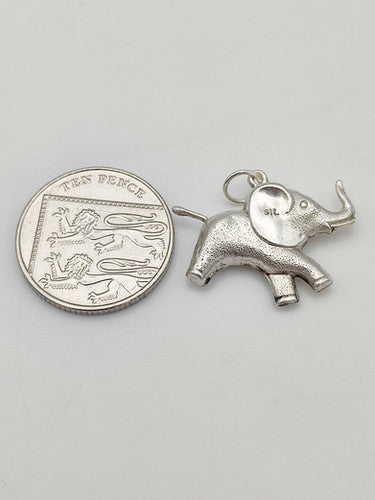 Vintage 925 Sterling Silver Elephant Charm CA17-7