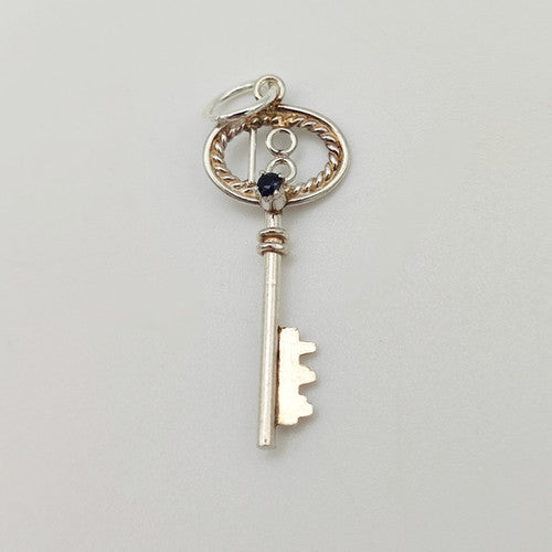 Vintage 925 Sterling Silver 18 Key Charm CA18-97