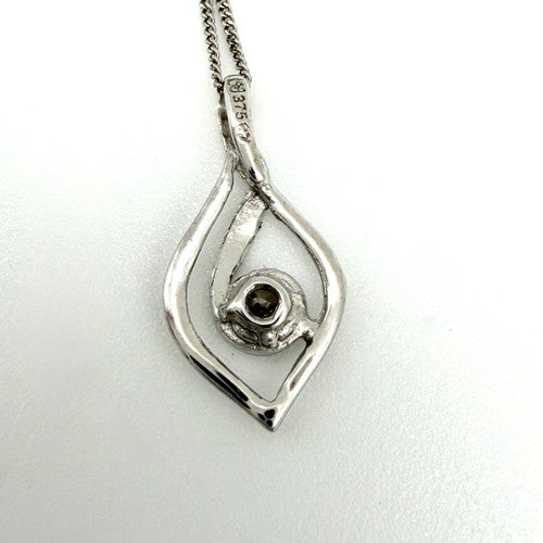 Vintage 9ct White Gold CZ Necklace PG90
