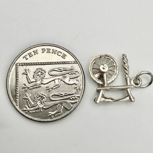 Vintage 925 Sterling Silver Spinning Wheel Charm CA24-44
