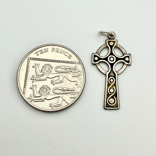 Vintage 925 Sterling Silver Celtic Cross Charm CA19-85