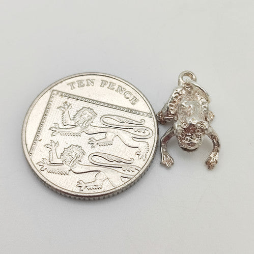 Vintage 925 Sterling Silver Frog Charm CA19-14
