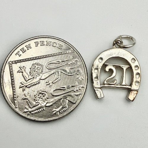 Vintage 925 Sterling Silver 21 Horseshoe Charm CA24-74
