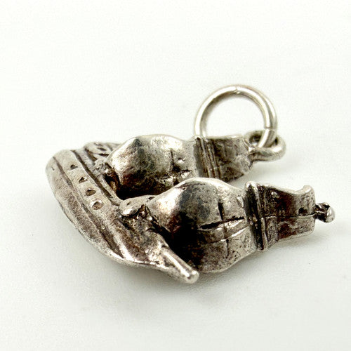 Vintage 925 Sterling Silver Pirate Ship Charm CA28-9