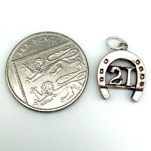 Vintage 925 Sterling Silver 21 Horseshoe Charm CA27-8