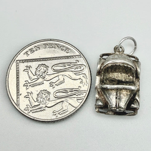 Vintage 925 Sterling Silver Car Charm CA25-65