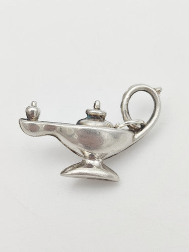 Vintage 925 Sterling Silver Aladdin's Lamp Charm CA17-36