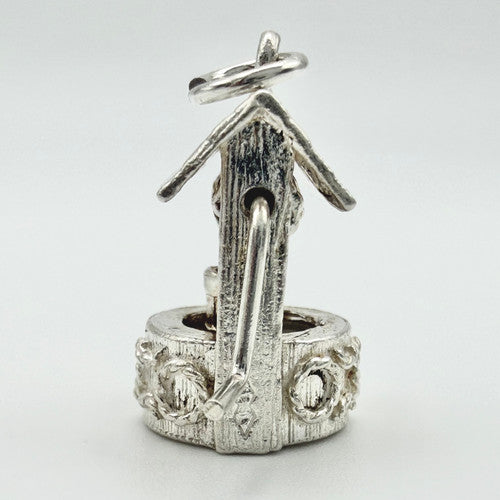 Vintage 925 Sterling Silver Wishing Well Charm CA22-41