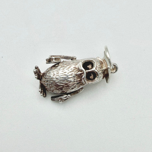 Vintage 925 Sterling Silver Owl Charm CA19-28