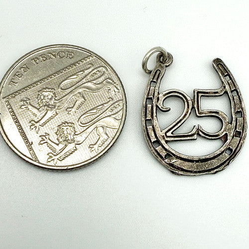 Vintage 925 Sterling Silver 25 Horseshoe Charm CA26-34
